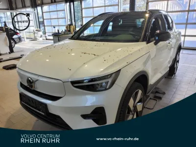 XC40 PURE ELECTRIC PLUS LM20+MET+KAMERA+NAVI+LED