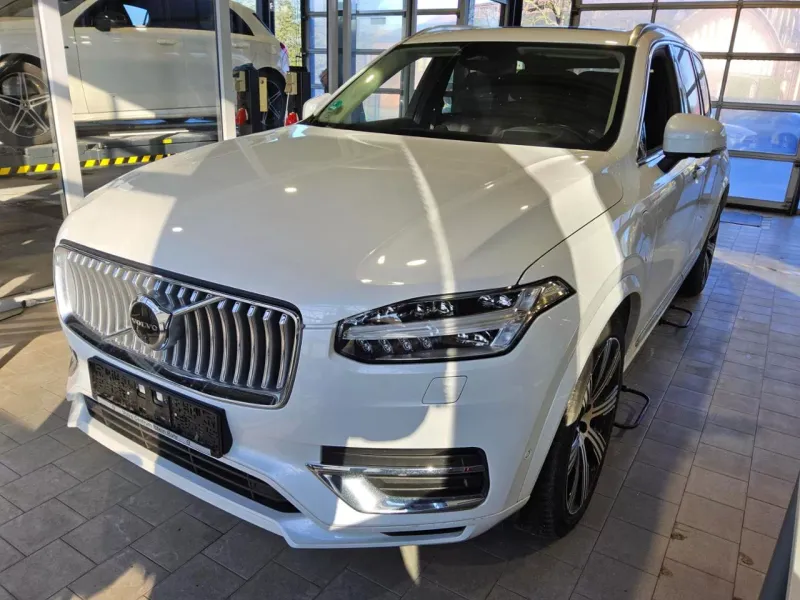 XC90 T8 AWD Ultimate Bright+360°+WINTERPAK+LM21+